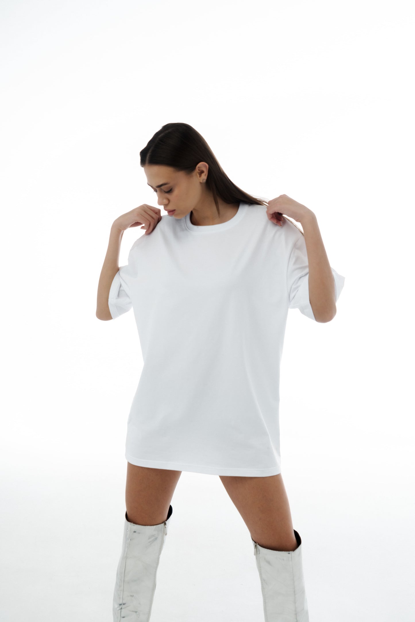 Oversized Unisex Cotton T-Shirt with "Charlie Griffon" Print – White