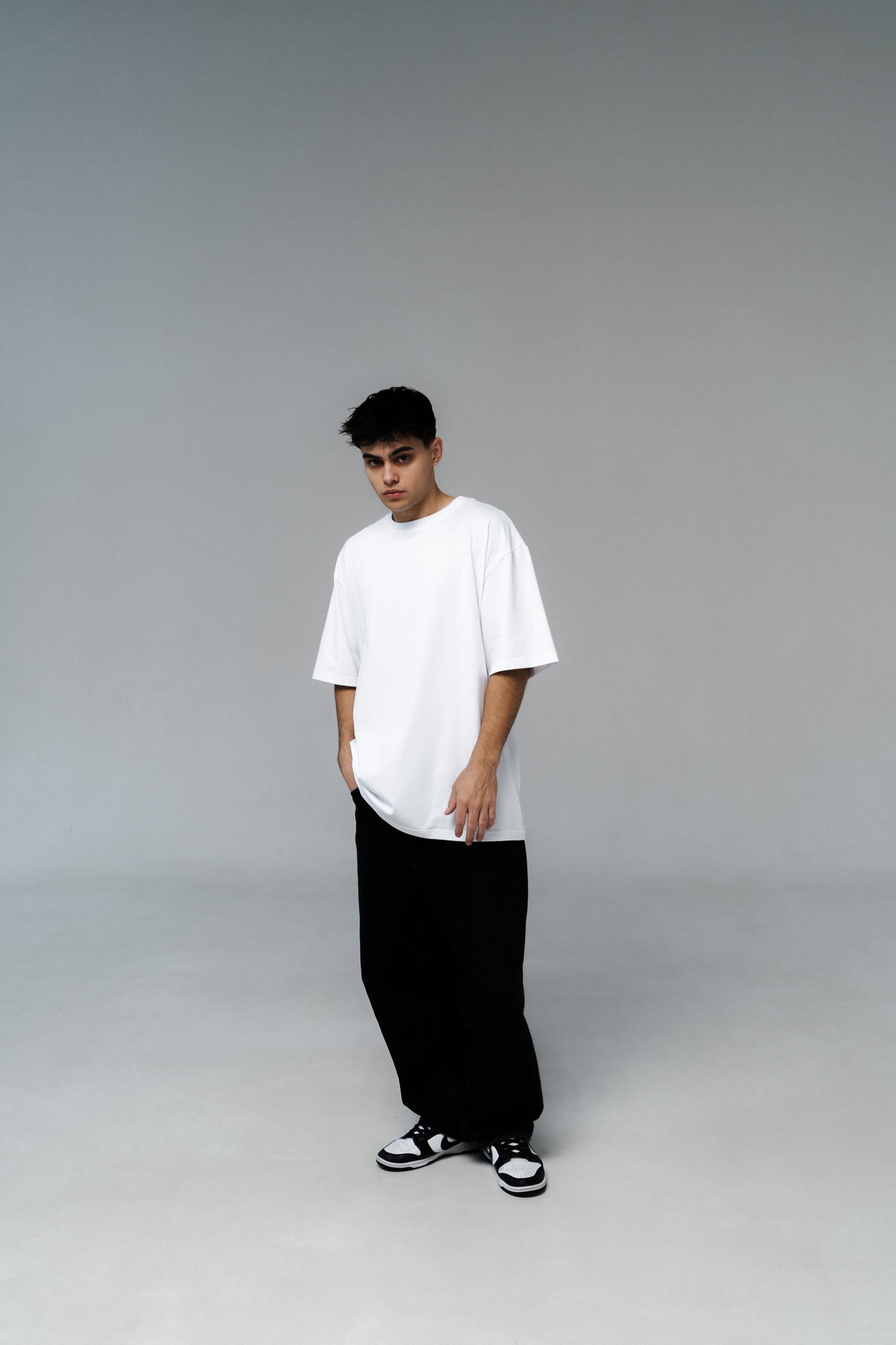 Oversized Unisex Cotton T-Shirt with "Charlie Griffon" Print – White