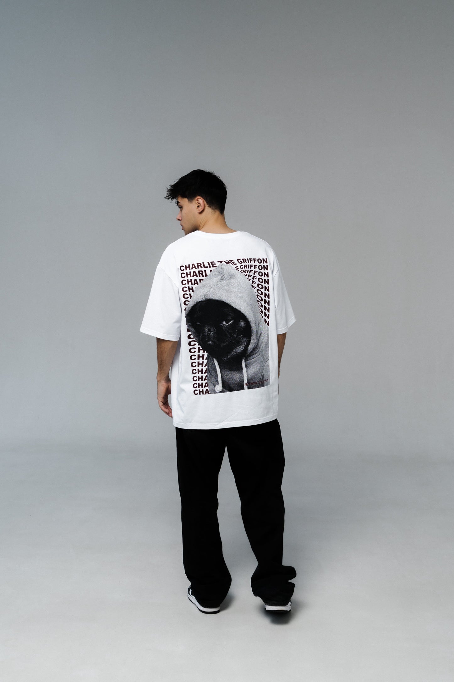 Oversized Unisex Cotton T-Shirt with "Charlie Griffon" Print – White